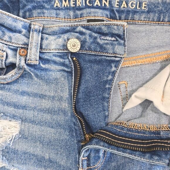 American Eagle Distressed Mom Short Cuffed Hem Shorts - Size 2 - Picture 8 of 15